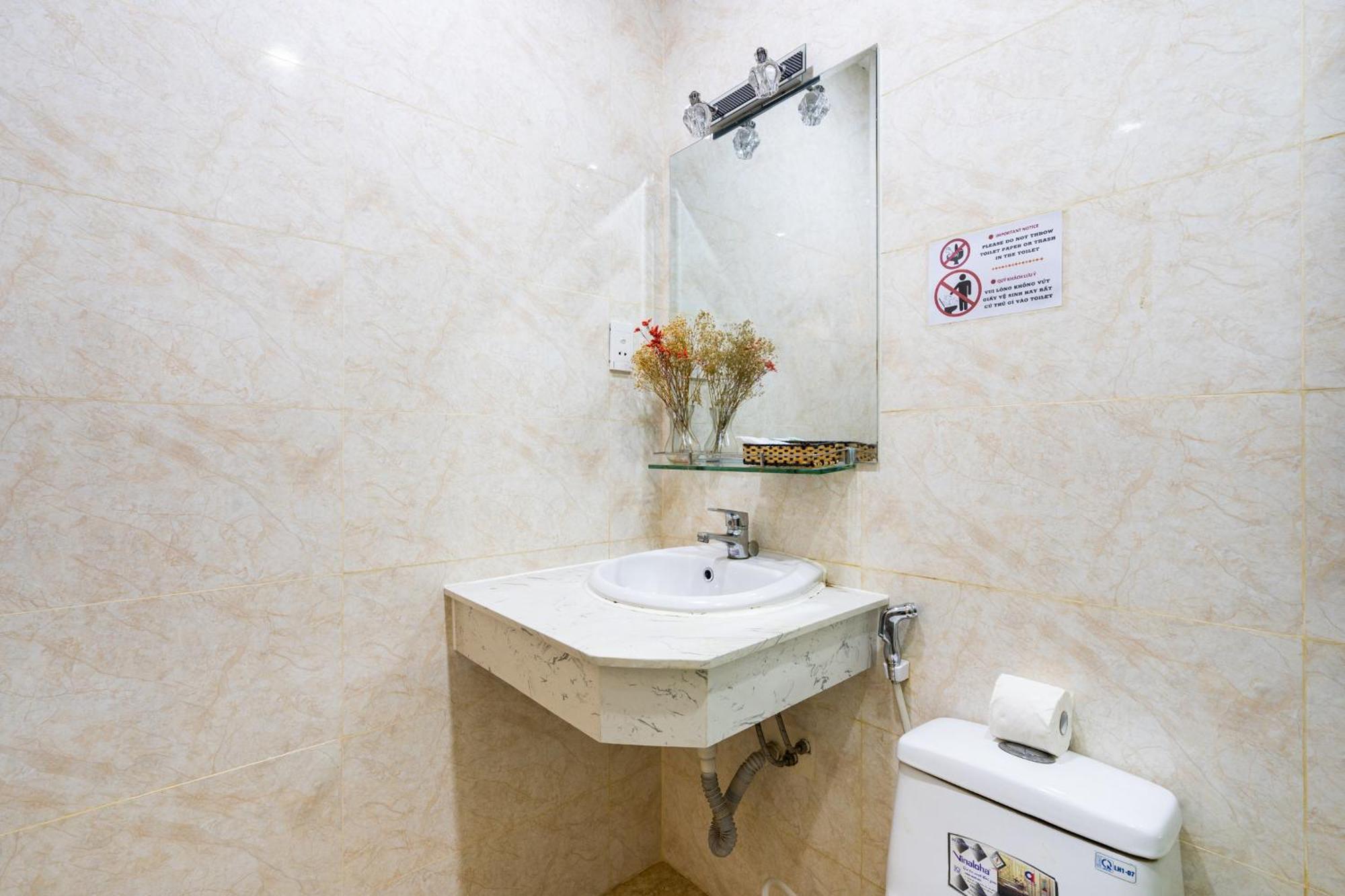 Cozy Inn Near Buivien Street TP. Hồ Chí Minh Ngoại thất bức ảnh